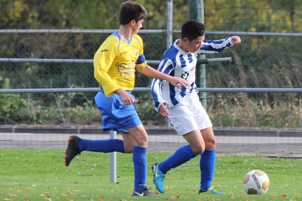 Foto: Teisterbanders B1 - Emplina B1