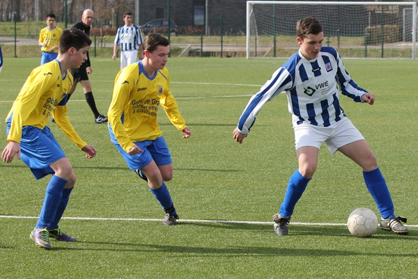 Foto: Emplina B2 - Teisterbanders B1