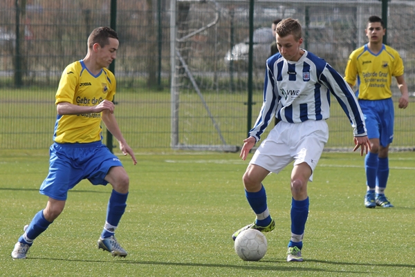 Foto: Emplina B2 - Teisterbanders B1