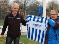 Foto: JO17-2 nieuwe shirts