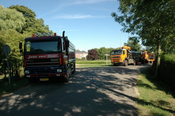 Dringen voor de poort