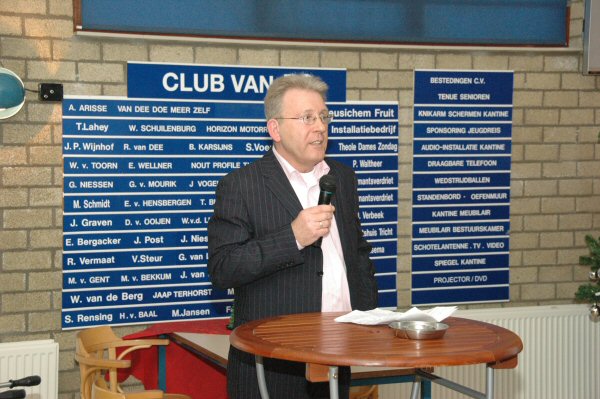 Voorzitter Goos van Alphen tijdens zijn nieuwjaarstoespraak