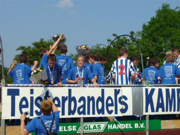 Foto: Teisterbanders C2 kampioen.