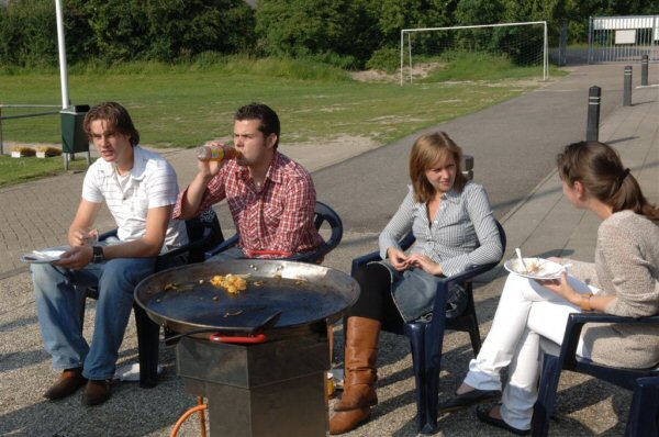 Foto: Feestje seniorenspelers en sponsoren