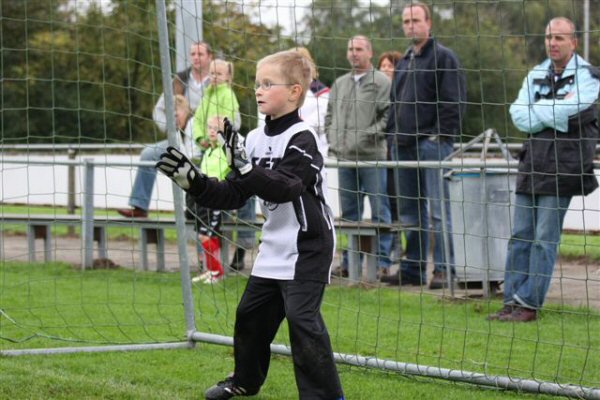 Foto: Feestje seniorenspelers en sponsoren