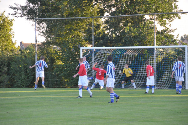 Foto: Teisterbanders - FC Lienden (zat.)