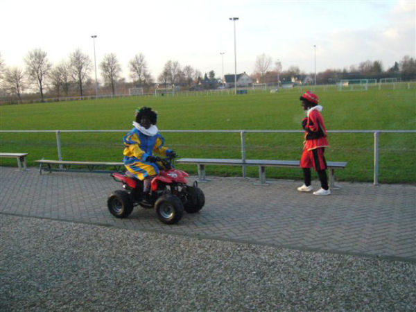 Foto: Sinterklaas bij Teisterbanders