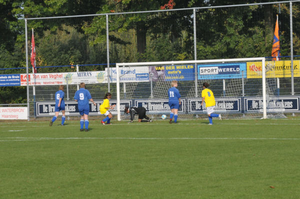 Foto: Nieuwkuijk DA1 - Teisterbanders DA1