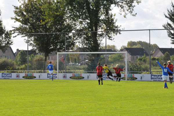 Foto: Nieuwkuijk DA1 - Teisterbanders DA1