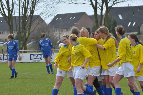 Foto: Teisterbanders DA1 - Nieuwkuijk DA1