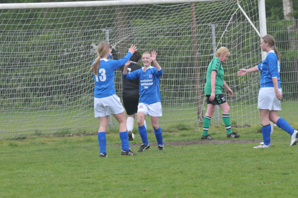 Foto: D.V.C. Den Dungen DA1 - Teisterbanders DA1