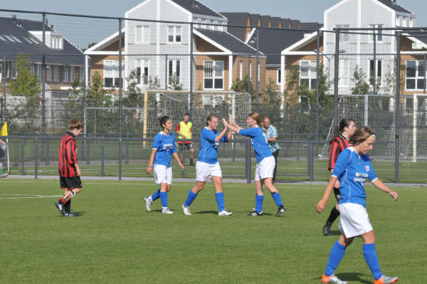 Foto: O.J.C. Rosmalen DA1 - Teisterbanders DA1