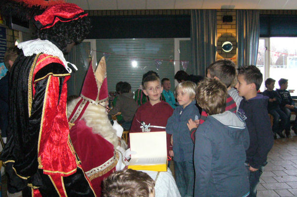 Foto: Sinterklaas bij Teisterbanders