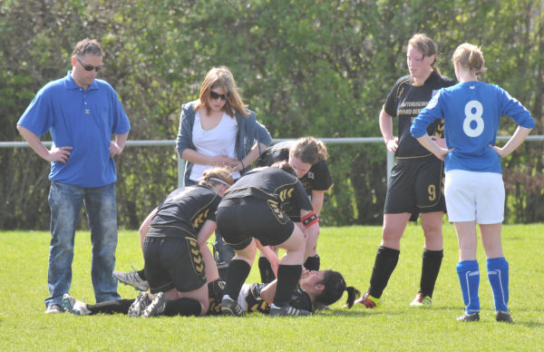 Foto: Teisterbanders DA1 - Blauw Wit'81 DA1