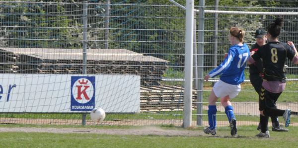 Foto: Teisterbanders DA1 - Blauw Wit'81 DA1