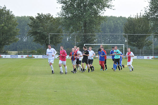 Foto: Selecties werken eerste training af