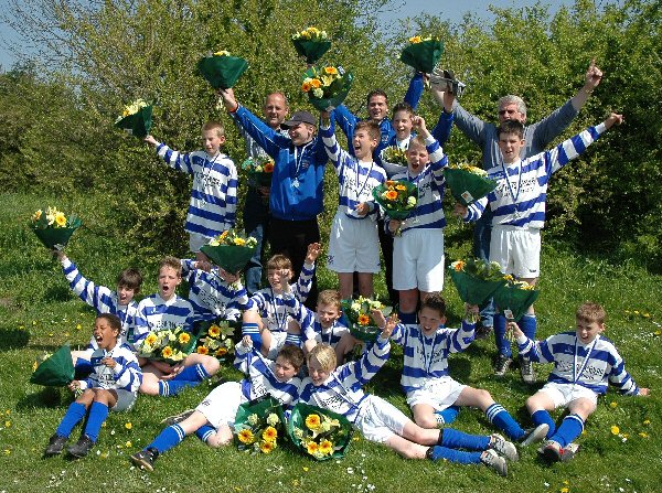 Teisterbanders D2 kampioen.