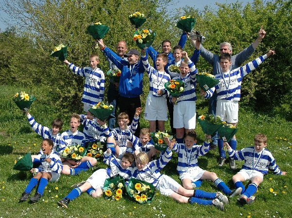 Teisterbanders D2 kampioen.