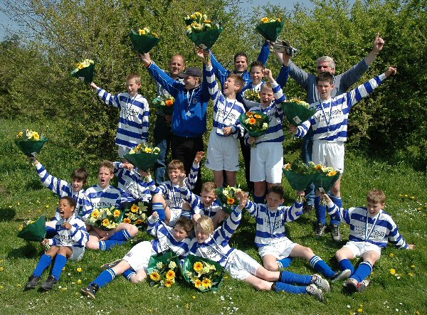 Teisterbanders D2 kampioen.