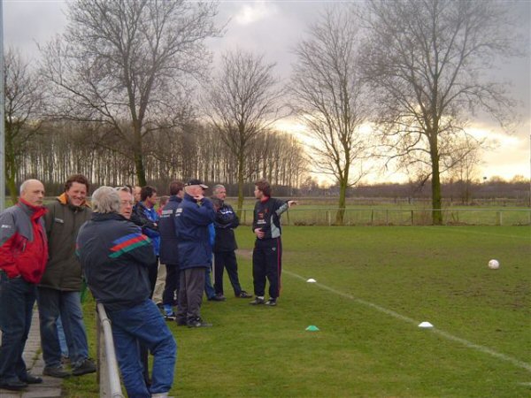 KNVB regiocoach Martin Vader op bezoek