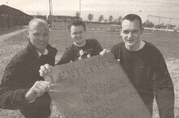 Bart Karsijns, Sander Voerman en Sjors van Baal trekken de kar.