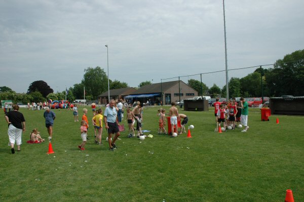 Alle ballen verzamelen.