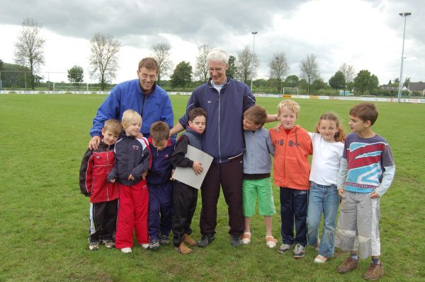 Tussendoor nam de F4 afscheid van trainer Rien Vogelzang.