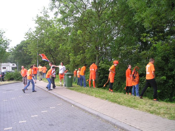 Wat er in gaat, moet er ook weer uit. Stelletje zeikerds.