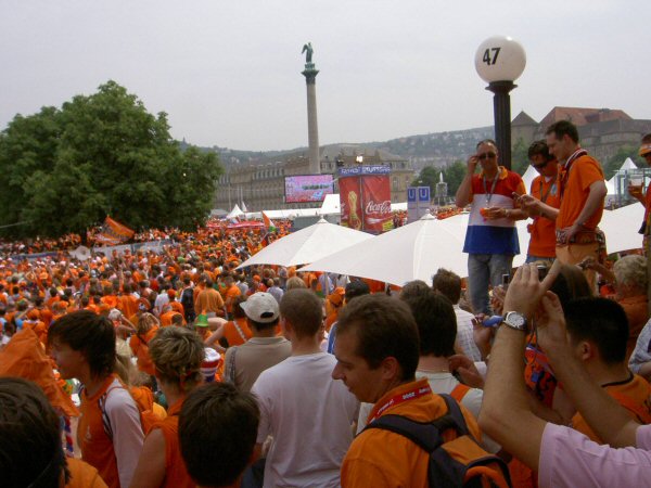 Hoezo Oranje?