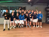 Selectie bezoekt sportschool